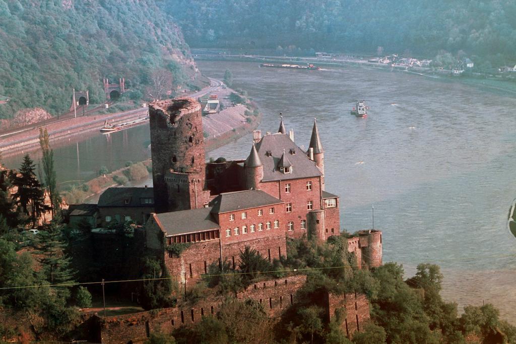 Pohl'S Rheinhotel Adler Санкт-Гоарсхаузен Экстерьер фото