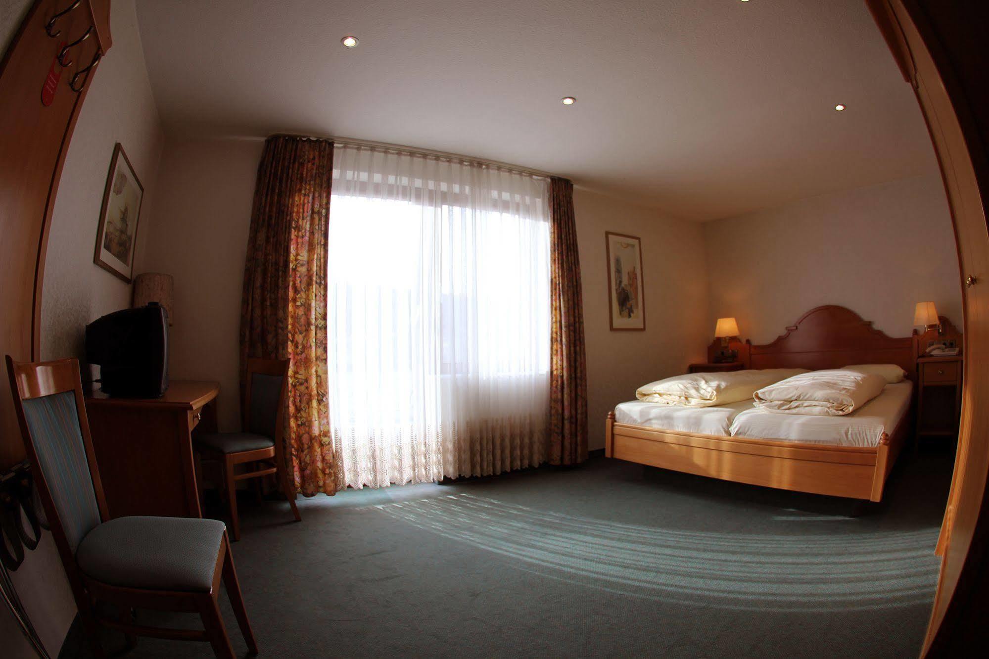 Pohl'S Rheinhotel Adler Санкт-Гоарсхаузен Экстерьер фото